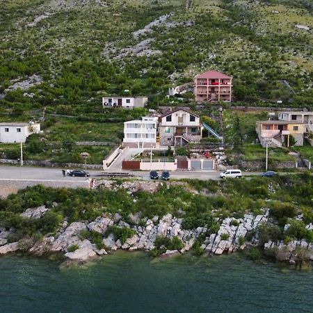 Lakefront House Shiroka Екстер'єр фото
