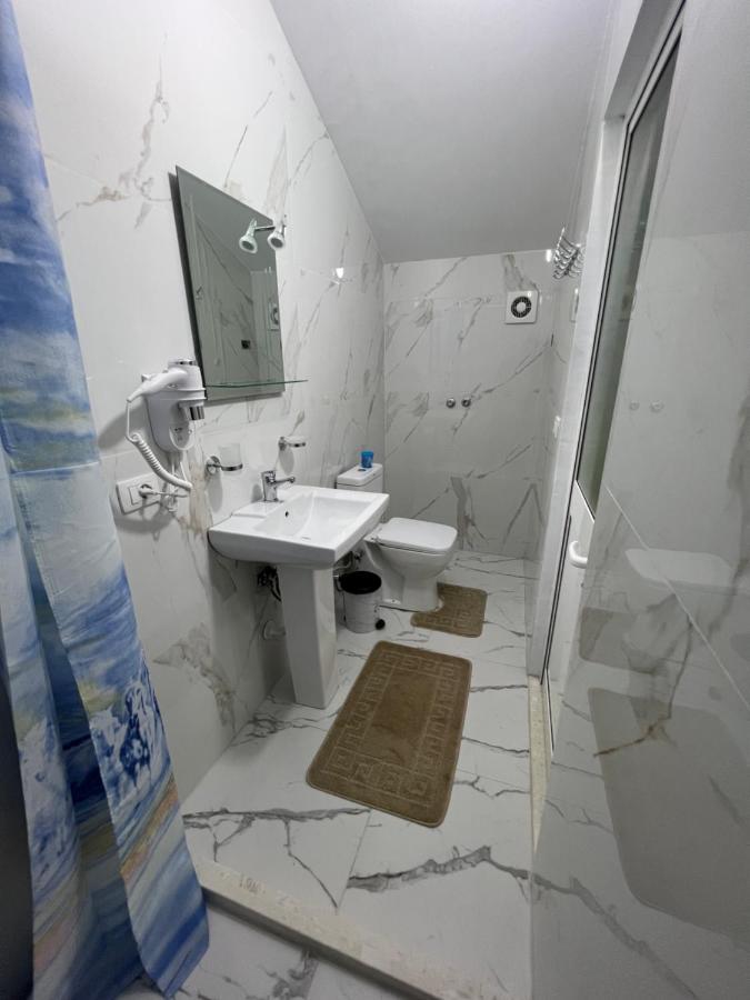 Lakefront House Shiroka Екстер'єр фото