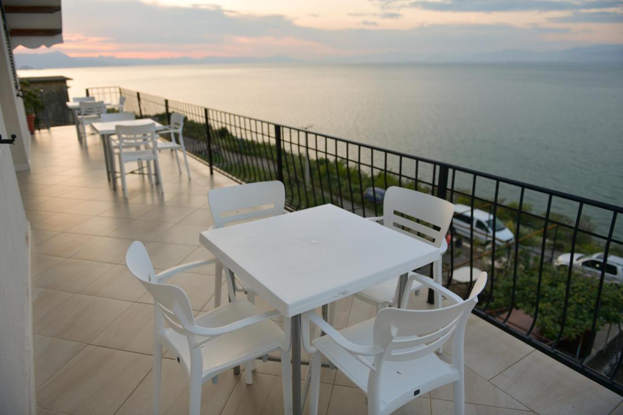 Lakefront House Shiroka Екстер'єр фото