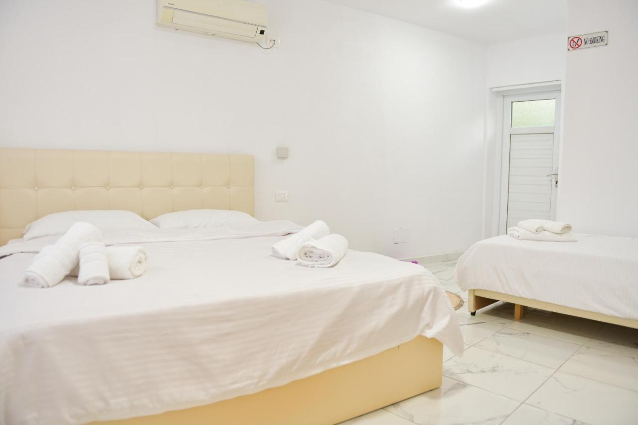Lakefront House Shiroka Екстер'єр фото