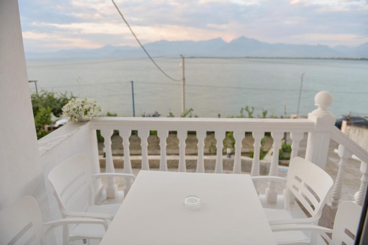 Lakefront House Shiroka Екстер'єр фото