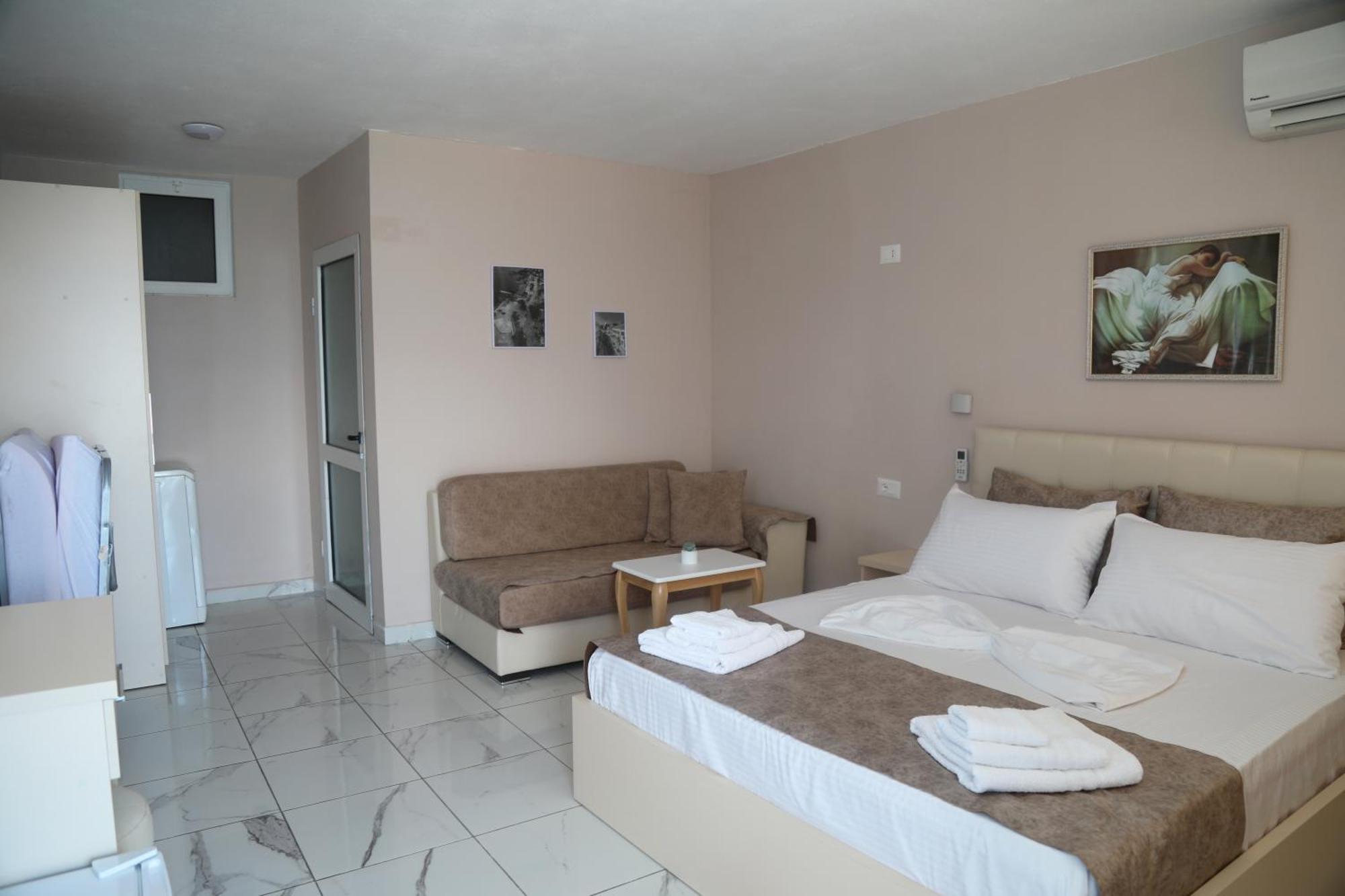 Lakefront House Shiroka Екстер'єр фото
