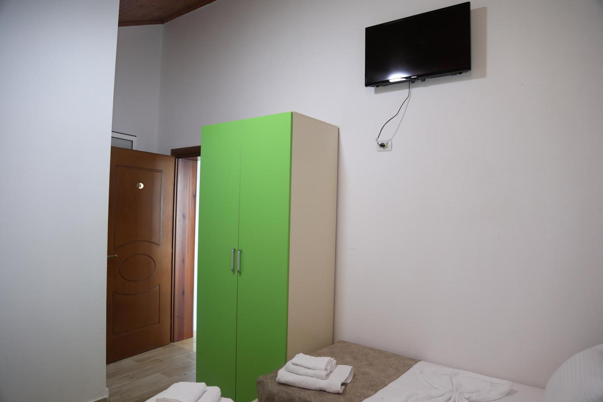 Lakefront House Shiroka Екстер'єр фото