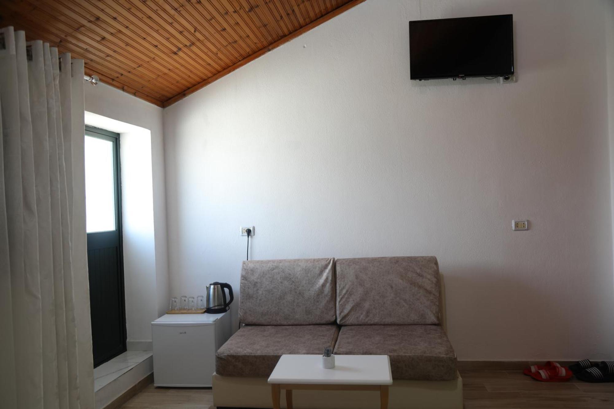 Lakefront House Shiroka Екстер'єр фото