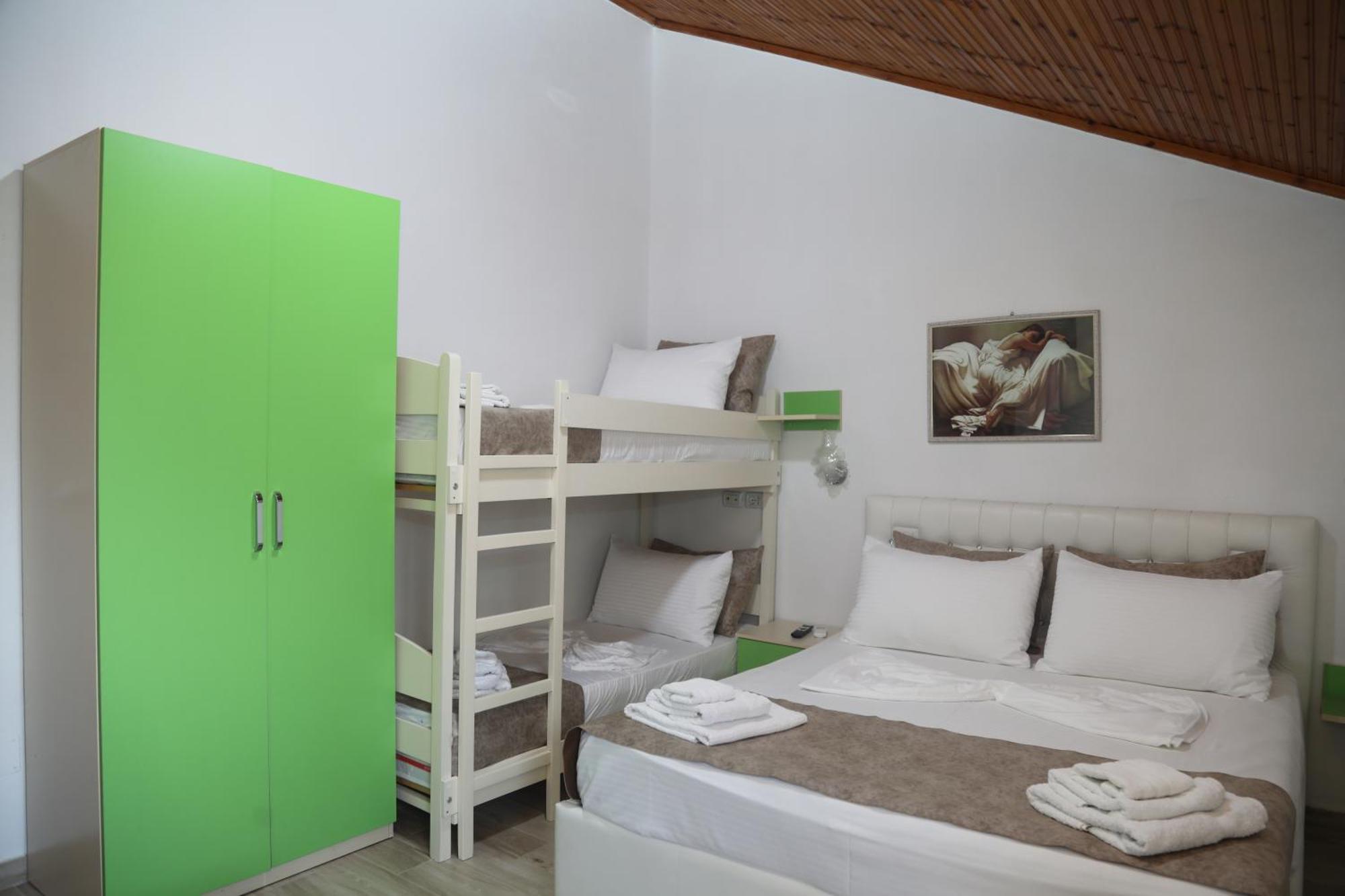 Lakefront House Shiroka Екстер'єр фото