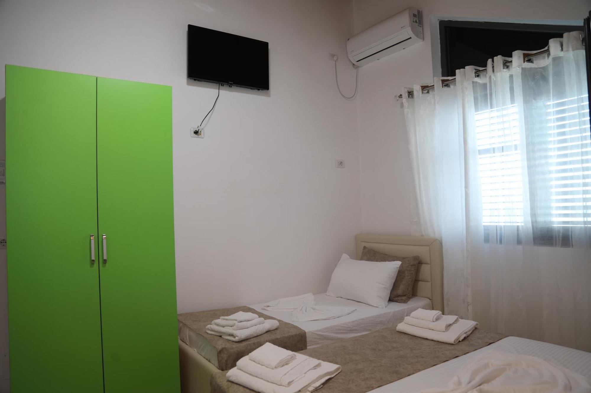 Lakefront House Shiroka Екстер'єр фото